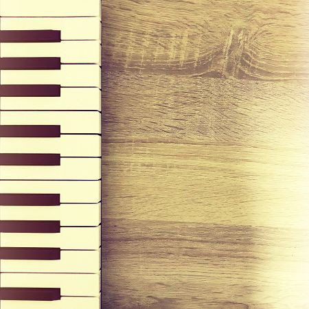 SMOOTH PIANO PIECE