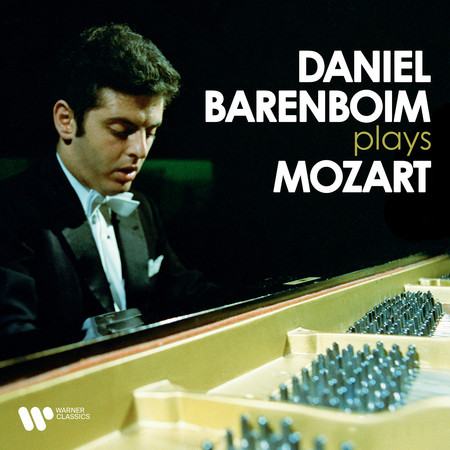 Daniel Barenboim Plays Mozart 專輯封面