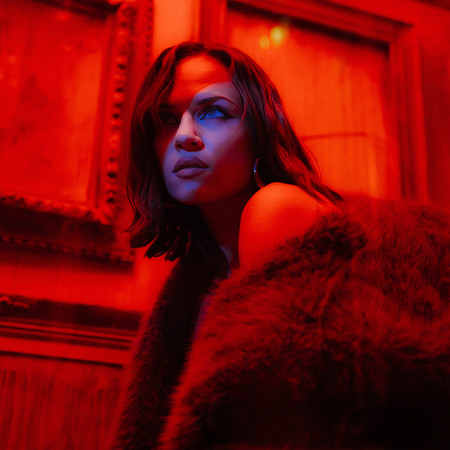 Veri viiniks (feat. Mikael Gabriel)