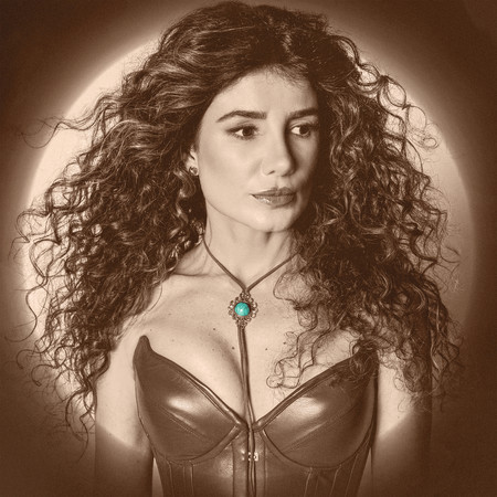 Amar De Novo (Set Fire To The Rain)