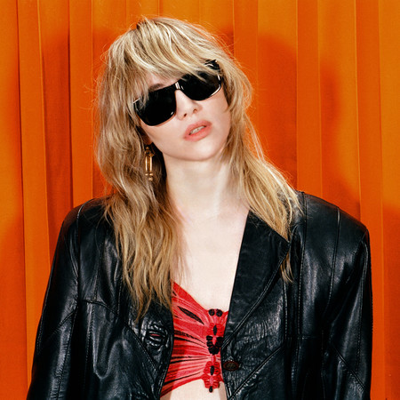 Suki Waterhouse
