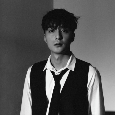 ROY KIM